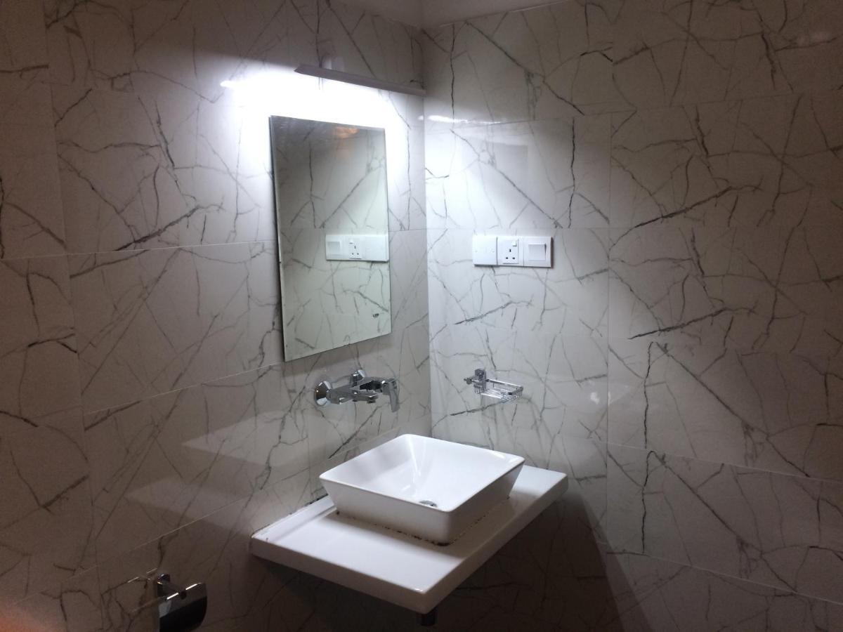 Selyna Sky Terrace Bed & Breakfast แคนดี้ ภายนอก รูปภาพ