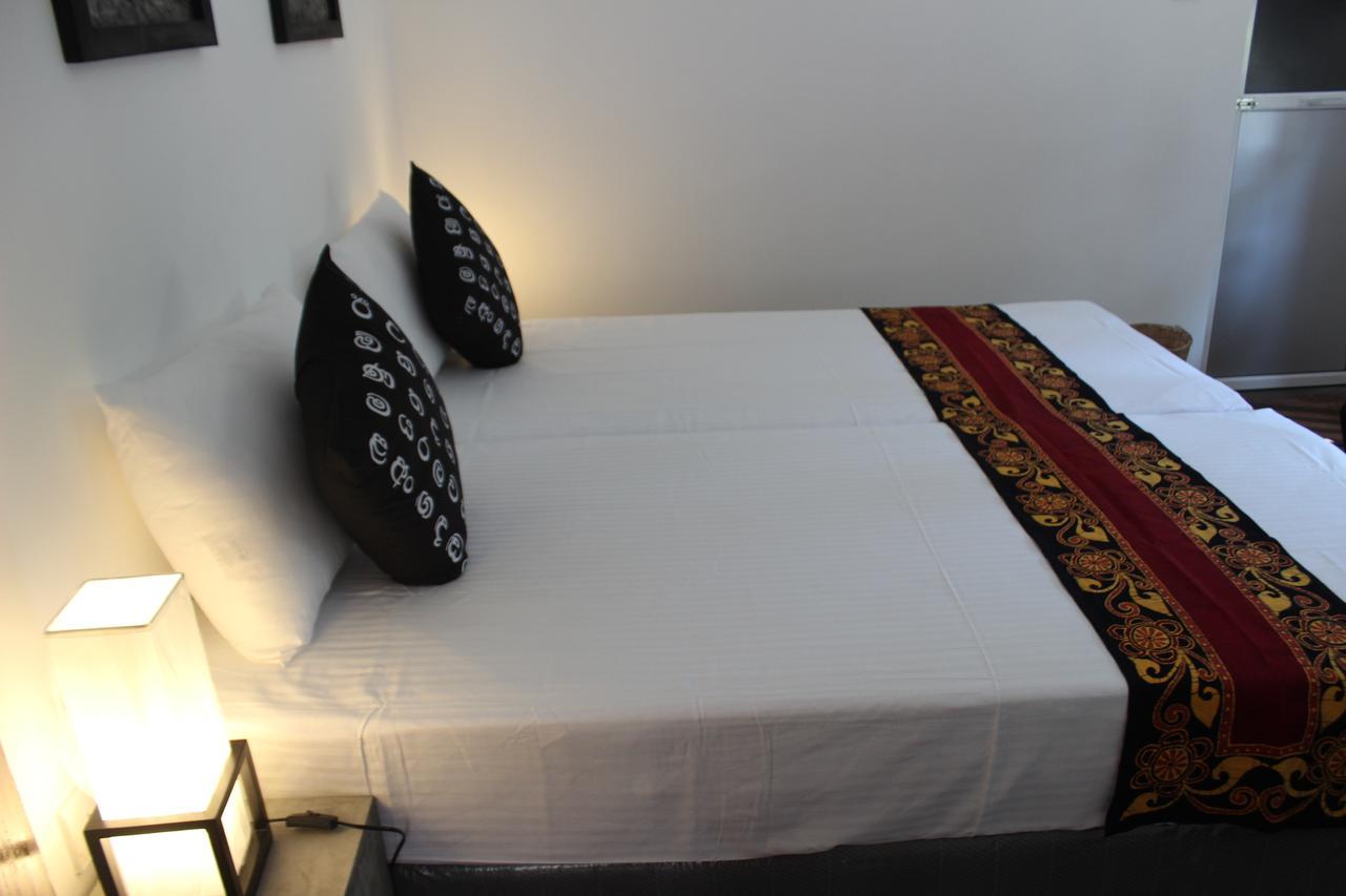 Selyna Sky Terrace Bed & Breakfast แคนดี้ ภายนอก รูปภาพ